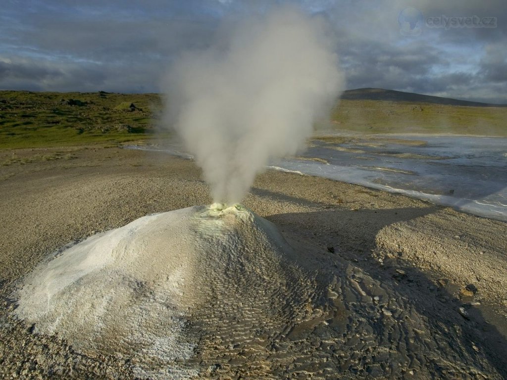 Foto: Steaming Solfatare, Hveravellir, Iceland