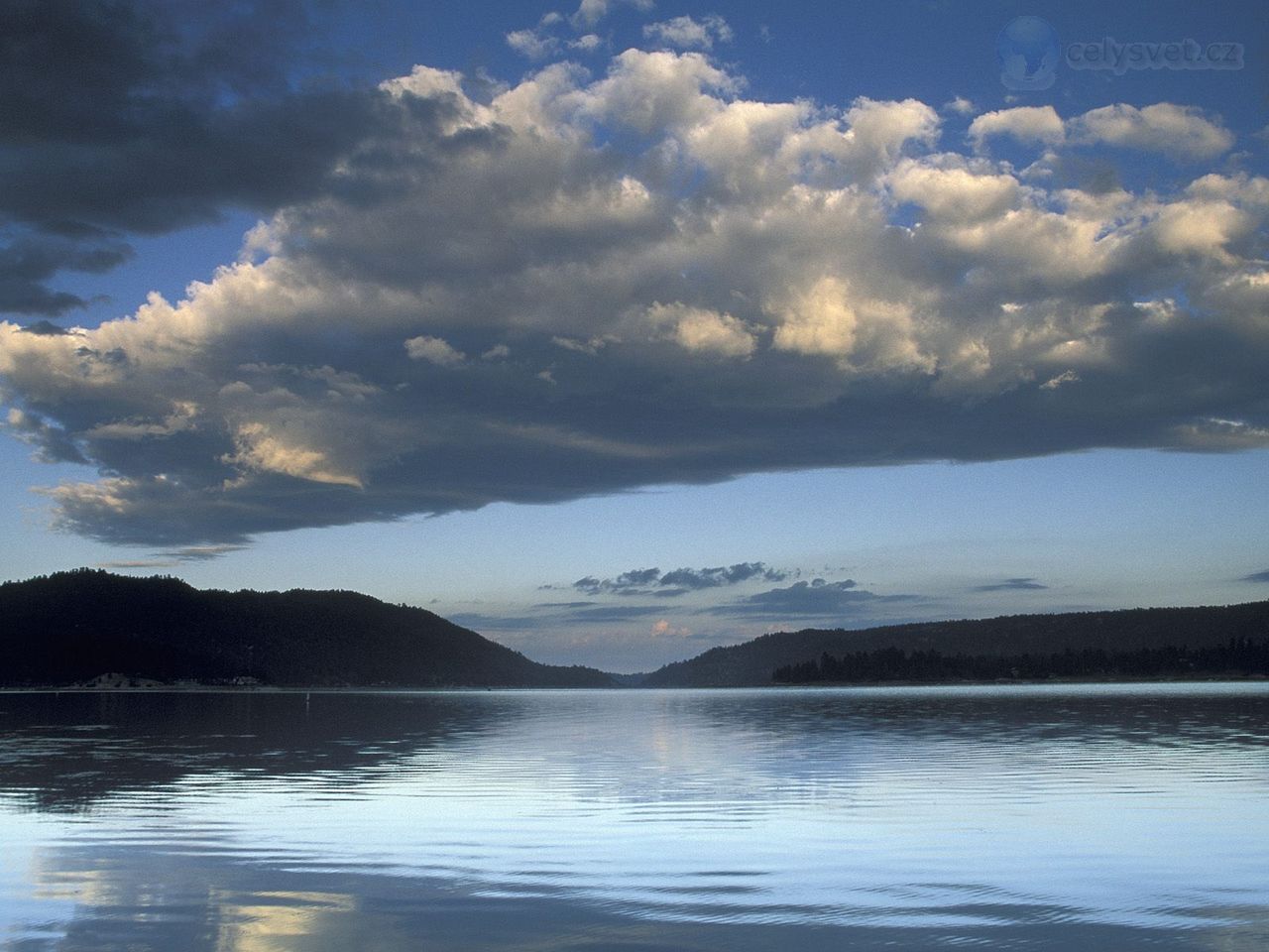 Foto: Big Bear Lake At Dawn, San Bernardino County, California