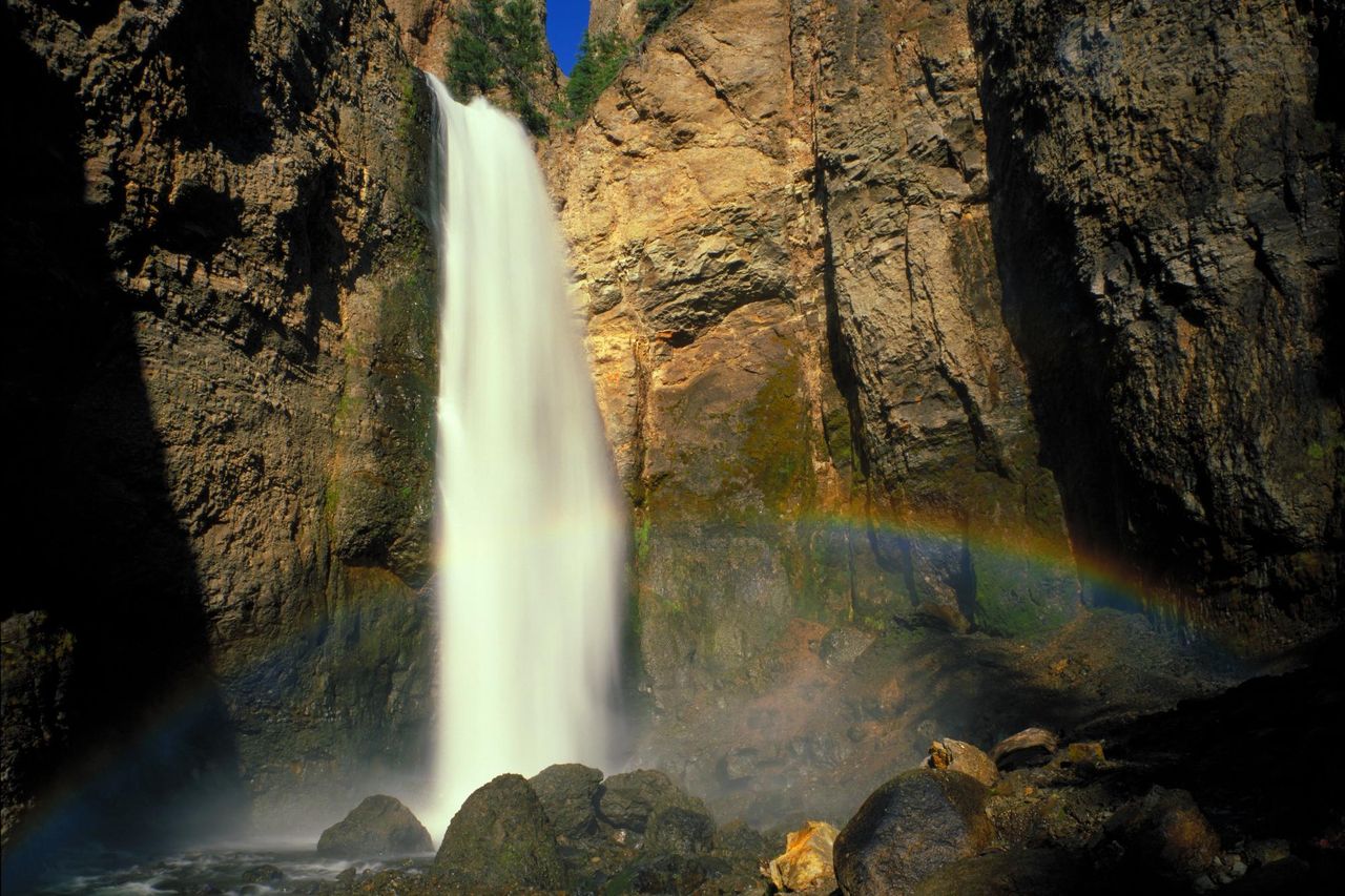 Foto: Misty Rainbow, Tower Falls, Yellowstone National Park, Wyoming