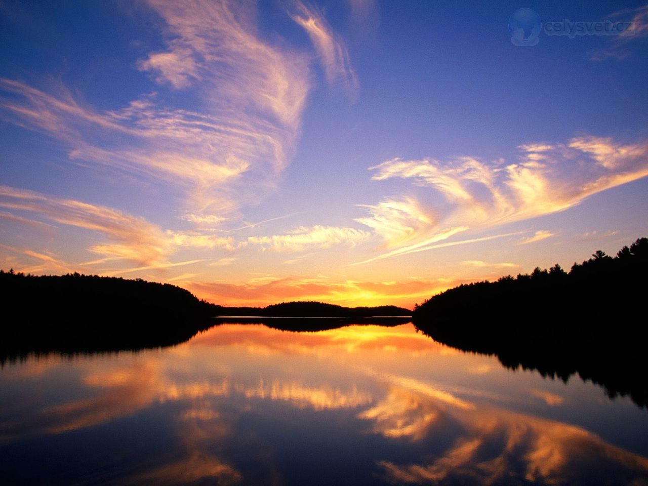 Foto: Sunset Over Quetico Lake, Ontario, Canada