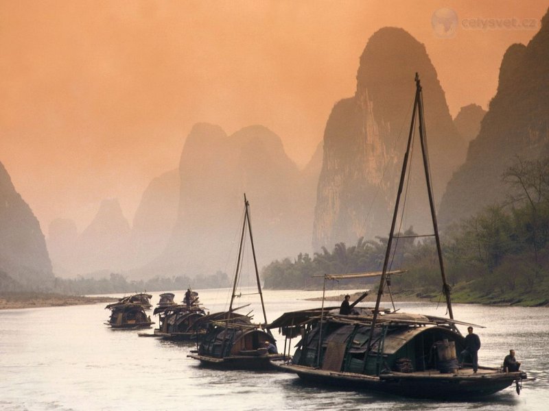 Foto: Junks Sailing The Li River, China